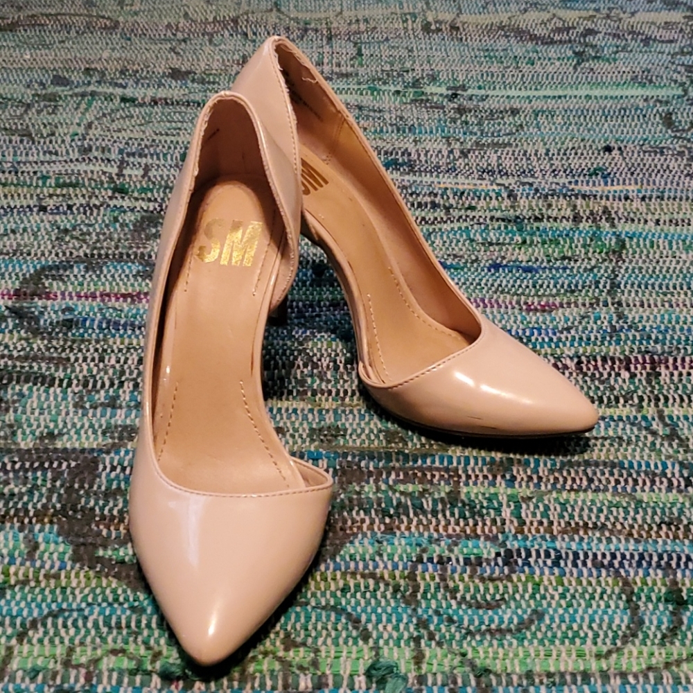 Nude heels